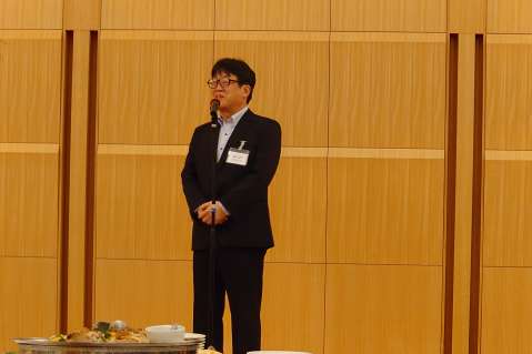 窪田理事長.JPG